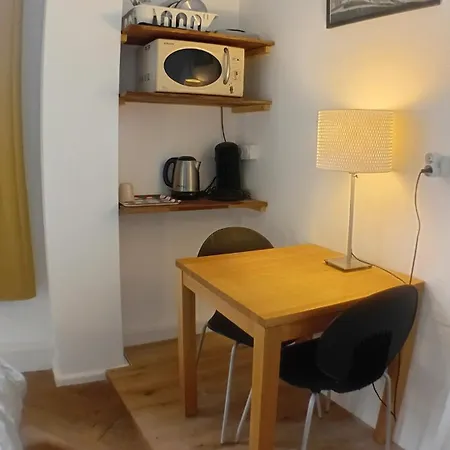 Grande Cosy Avec Kitchenette, Salle De Bain Et Wc Privatif Apartment *