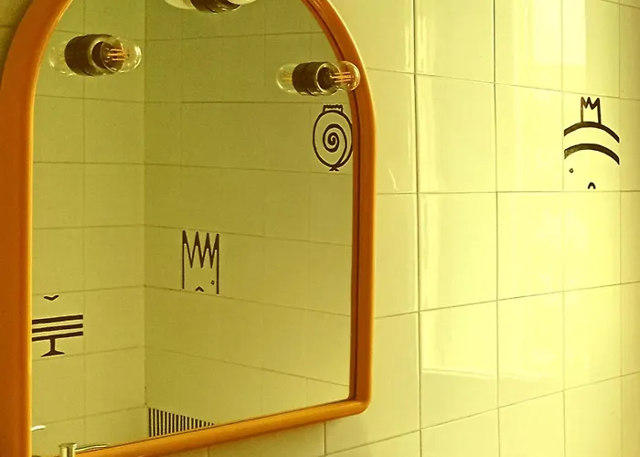 Διαμέρισμα Grande Cosy Avec Kitchenette, Salle De Bain Et Wc Privatif Μονπελιέ